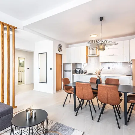 L&l Apartment