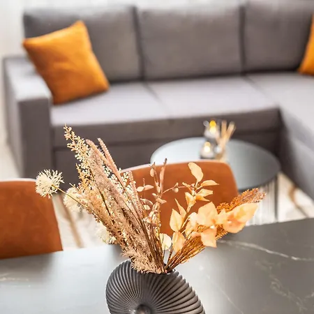 L&l Apartment Podstrana