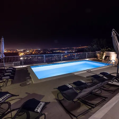 L&l Apartment Podstrana